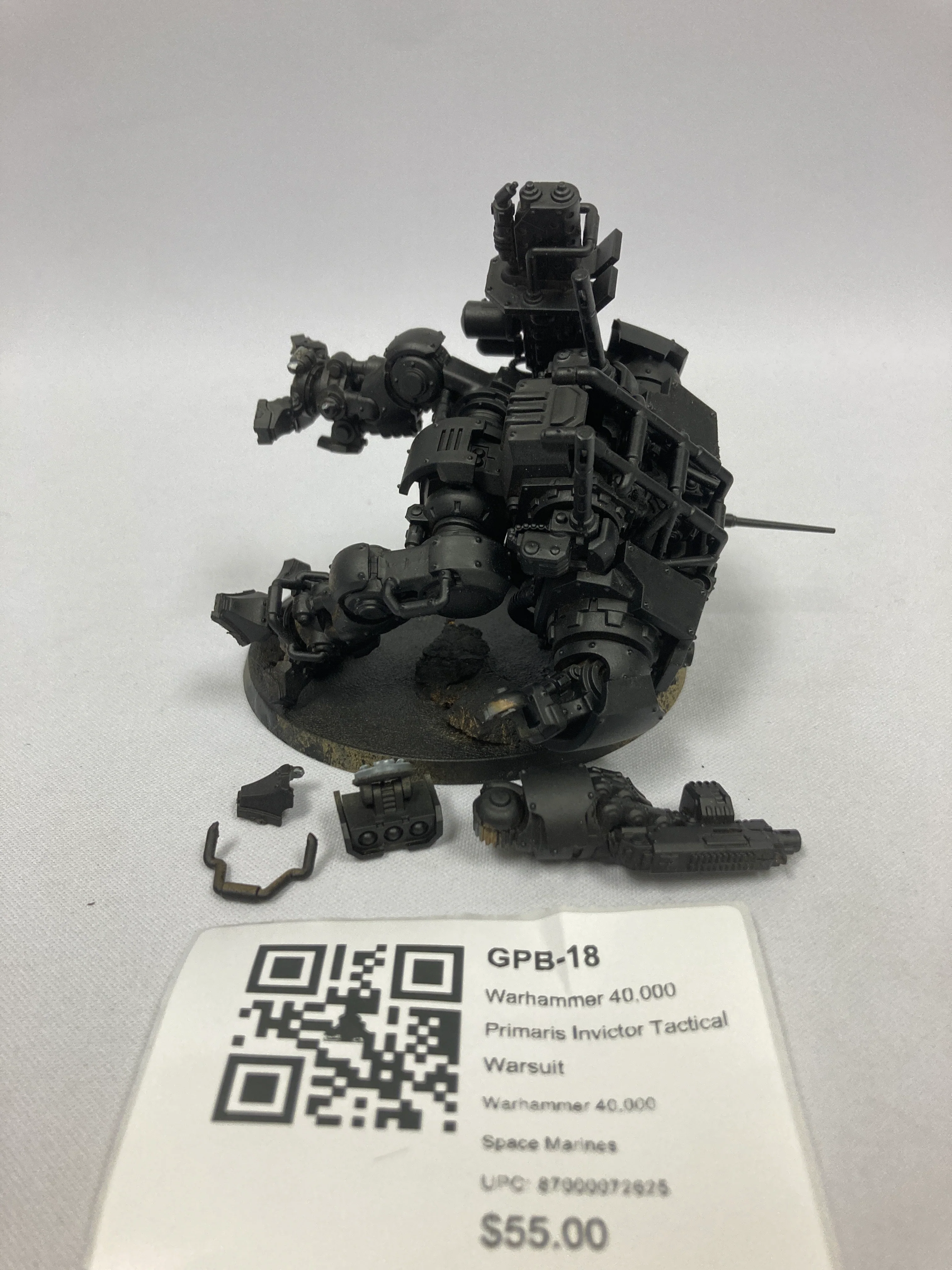 Warhammer 40,000 Primaris Invictor Tactical Warsuit GPB-18